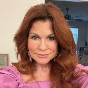 Meet your Posher, Ellen